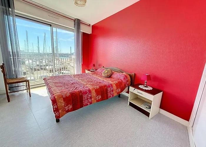 Lägenhet Avec Balcon Au Port De Plaisance De - Fr-1-361-119 Granville